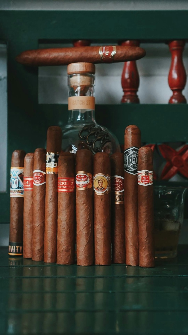 Oliva Serie V Melanio — custom personalized cigar with bespoke band design